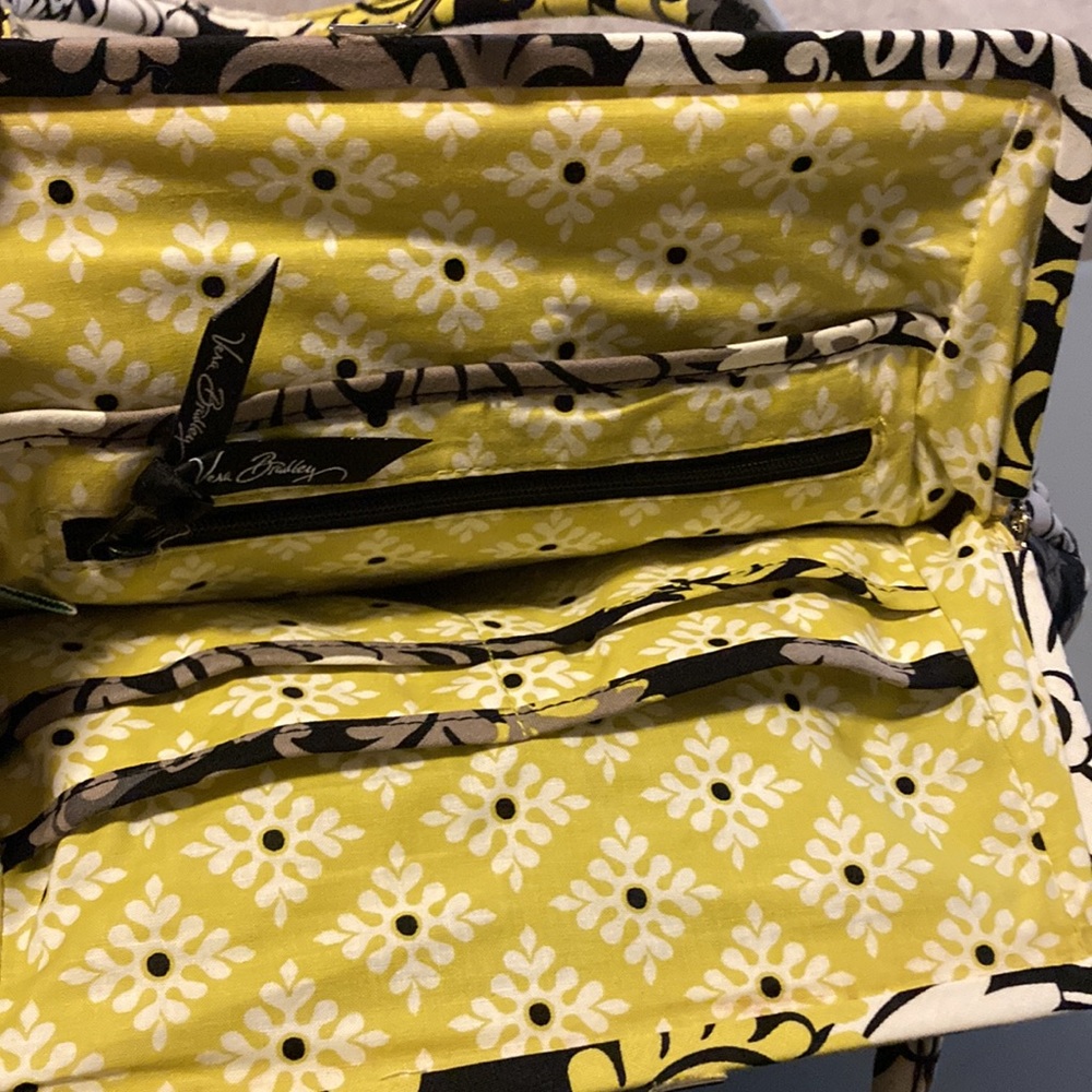 Vera Bradley Bag - Picture 2 of 3